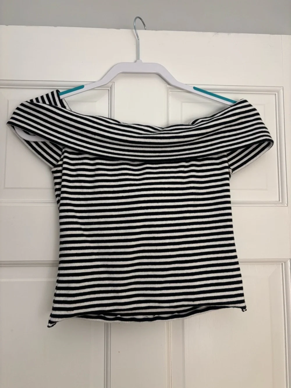 Lovers + Friends Luna Black & White Top - Picture 7 of 7